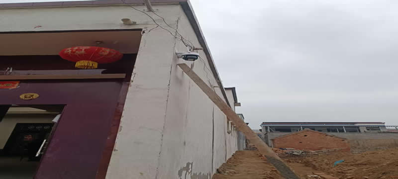 高新区邓襄镇李槐庭村新建房屋4G双光摄像头